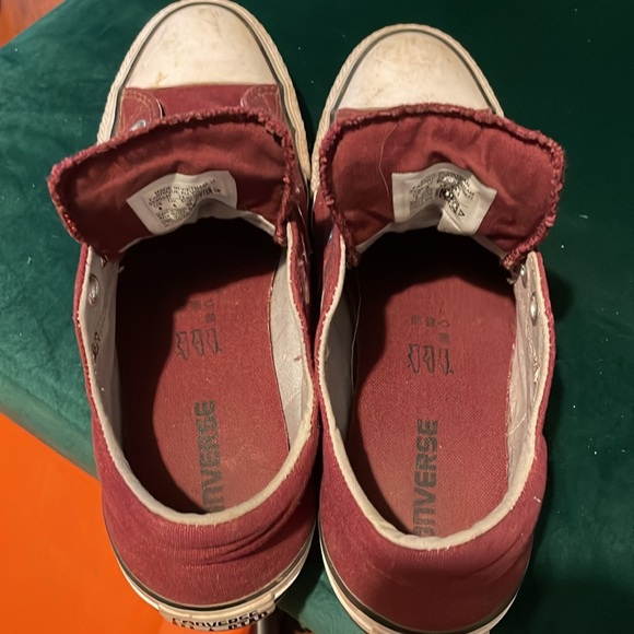 Converse size 8 Women’s maroon - Picture 4 of 8